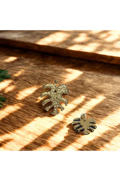 Hoja Dorada